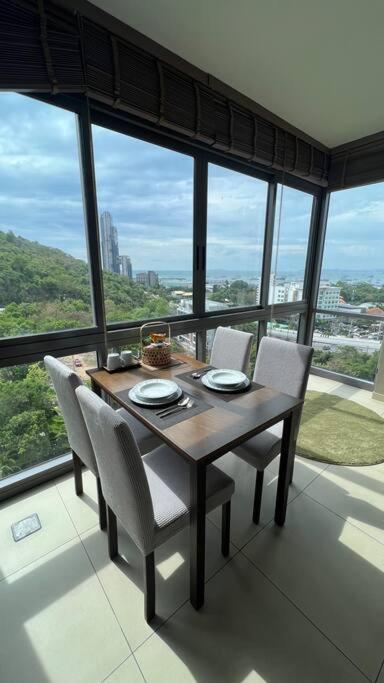 Sea View Unixx 2rooms,2bathrooms