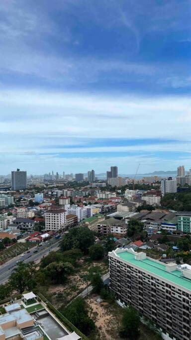 Sea View Unixx 2rooms,2bathrooms Pattaya